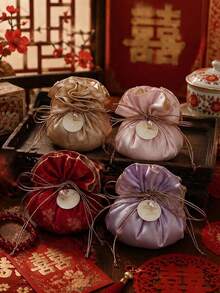 Muroi Mono This Stylish Ruffled Drawstring Pouch Is An Ideal Favor Bag For Showers And Parties. Made Of Soft Fabric With Delicate Ruffled Gathers, It Boasts Charming Ins‑Style Romantic Vibes. Great For Holding Small Gifts For Guests. - Banquet color - View 2
