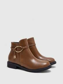 CUCCOO BIZCHIC Sepatu Bot Fashion Wanita Nyaman Warna Cokelat untuk Musim Gugur dan Musim Dingin dengan Sol Datar - Coklat - View 4