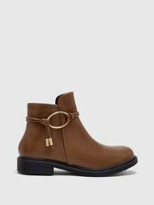 CUCCOO BIZCHIC Sepatu Bot Fashion Wanita Nyaman Warna Cokelat untuk Musim Gugur dan Musim Dingin dengan Sol Datar - Coklat - View 2