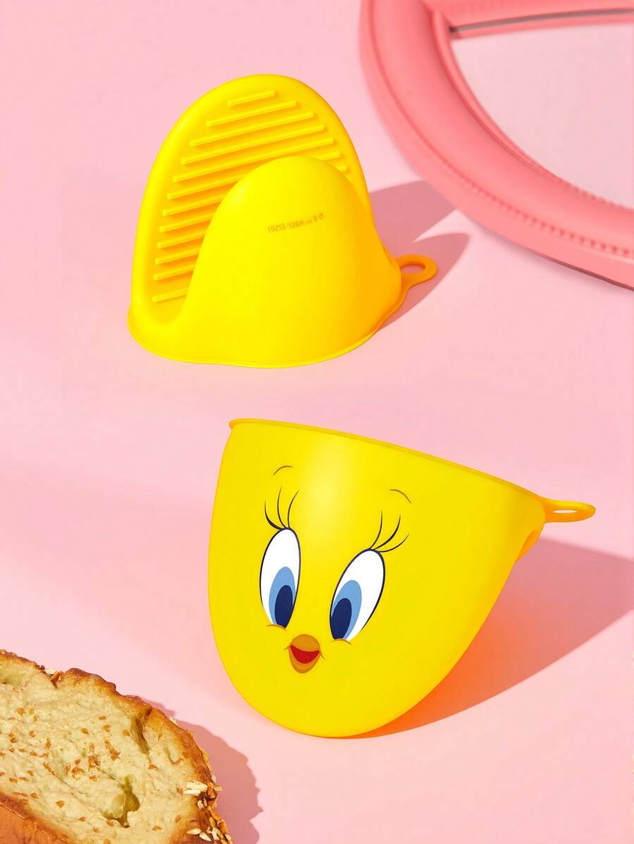 LOONEY TUNES X SHEIN Silicone Pot Holder Silicone Oven Mitt - Yellow - View 1