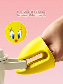 LOONEY TUNES X SHEIN Silicone Pot Holder  Silicone Oven Mitt - Yellow - View 2