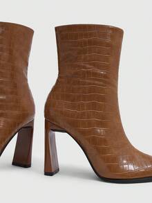 Daringsoles 經典西式女款中筒靴，適合秋冬日常與節慶場合 - 淺棕色 - 查看 5