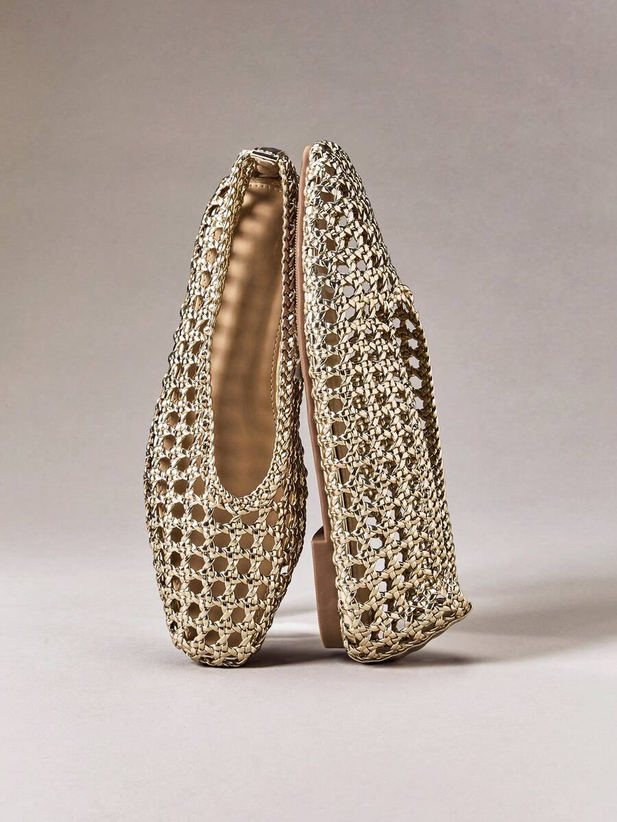 SHEIN SHUZIA Women's Pointed Toe Comfort Soft PU Shoes On Flats - Light gold - View 1