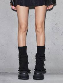 ROMWE Grunge Punk 1Pairy2k Punk Style Black Slightly Elongated Tube Stackable Socks Cover, Fashionable Versatile Women's Leg Cover, Suitable For Daily, Dating, Parties - Black 01 - View 3