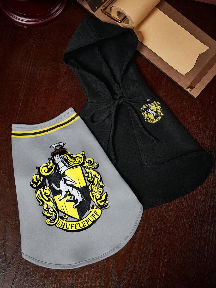 HARRY POTTER X SHEIN 寵物學院風裝扮服飾,連帽披風與背心,貓狗通用四季款,XXS-XXXXXL 多尺寸,徽章印花,透氣親膚,適合節日派對、主題聚會,貓狗趣味玩耍穿著 - 灰黑色 - 查看 1