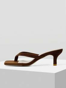 Mnmlis Sandal kẹp nữ mùa hè họa tiết đơn giản gót kitten heel - màu nâu - Xem 3