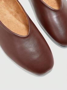 CUCCOO BIZCHIC Ladies Soft And Comfortable Square Head Flats, Elastic Pleated Design At The Heel, Suitable For Daily/Office Wear, Ballet Flats - Coffee Brown - View 5
