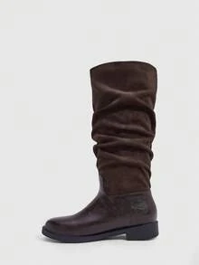 Daringsoles بوت نسائي قصير بكعب سميك بتصميم فرسان مع إبزيم عصري برأس دائري وتفاصيل متداخلة - قهوة بني - مشاهدة 4