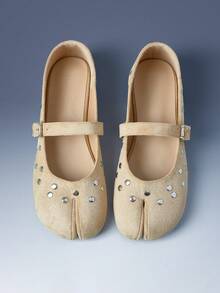 CUCCOO GRLICON Niche Rivet Split-Toed Mary Jane Shoes Women - Apricot - View 1