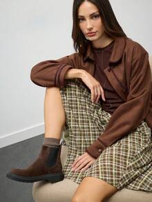 Nöista Maillard Dark Brown Chelsea Booties Round Toe Elastic Sleeve Thick Bottom Low Heel Retro Commuter Ankle Boots - Brown - View 5