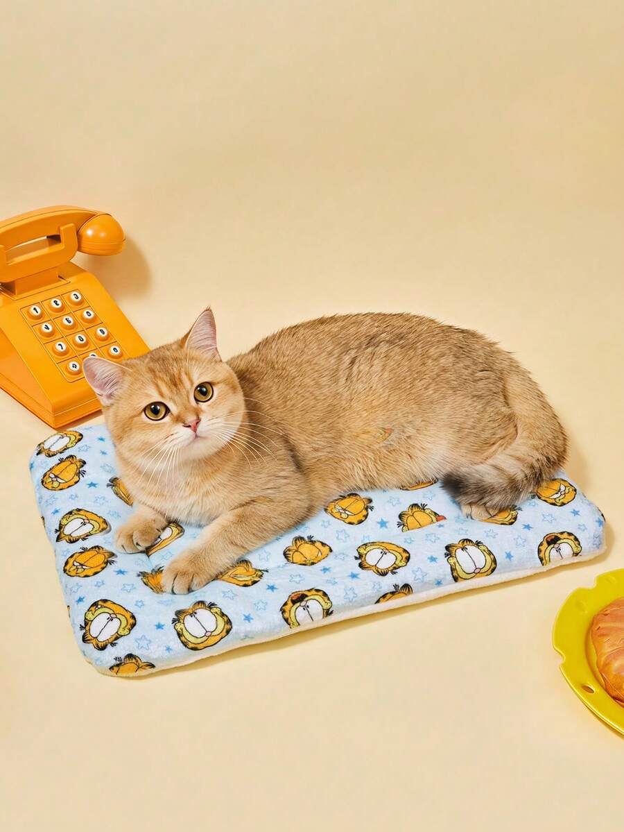 GARFIELD | PETSIN 1 Piece Of Cute Kitten Head And Five Pointed Star Printed Pet Nest Mat, Soft, Comfortable And Warm Pet Nest Mat - Multicolor - View 1