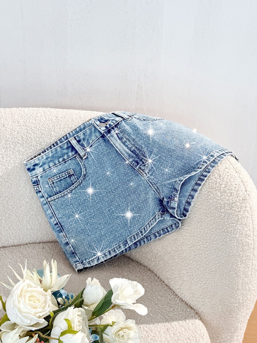 Comfortcana Plus Size Denim Shorts - Light Wash - View 1