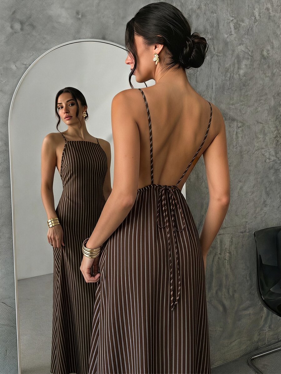 Firerie Vestido camisola sin espalda con estampado de rayas y lazo - Marrón - Ver 1