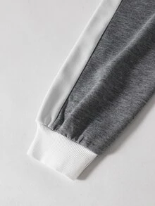SHEIN Coolqubz 青少年男孩2件套套裝，字母印花立領拉鍊運動夾克與對比條紋直筒運動長褲，附口袋，秋季套裝 - 灰色 - 查看 6