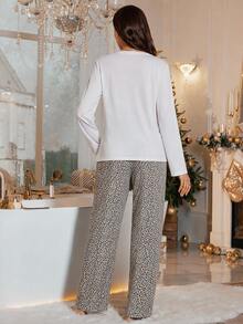 SHEIN طقم بيجامة برسومات شجرة عيد الميلاد والشعار - متعدد الألوان - مشاهدة 3