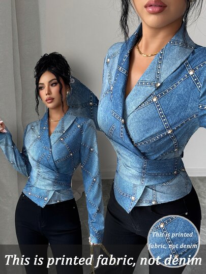Selianne Top cu guler șal încrucișat, efect denim, imprimeu cu nituri, talie slim și legătură în spate