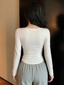 DAZY Solid Scoop Neck Curved Hem Tee - White - View 2
