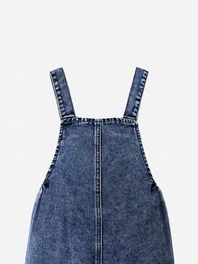 SHEIN Genkimix Kids 女童 1件刺繡細節蝴蝶結前襟牛仔吊帶褲 - 深色水洗藍 - 查看 5