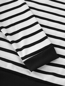 GlowEve CURVE Camiseta de hombros descubiertos con estampado de rayas y bloques de color talla grande - Blanco y Negro - Ver 4