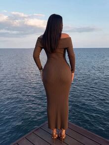 Sirith Busana Musim Gugur untuk Wanita: Gaun Sweater Elegan dengan Bahu Terbuka dan Kancing Depan, Cocok untuk Makan Malam dan Liburan, Warna Cokelat Mocha, Seksi untuk Musim Gugur. - Coffee Brown - View 2