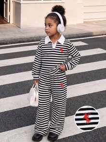 Genkimix Kids 返校季女童 2 件套（4-8 歲）學院風黑白條紋 Polo 領套頭上衣，馬術印花細節，彈性腰長褲，柔軟舒適休閒運動套裝，適合春/秋季校園日常穿著與戶外玩耍 - 黑與白 - 查看 4