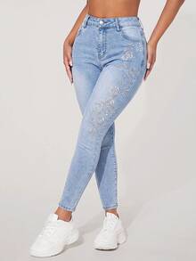 SHEIN PETITE Jeans pitillo de cintura alta con patrón de mariposa de strass - Azul - Ver 11