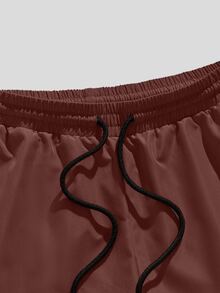 Manfinity Joysei Camiseta con gráfico de letras & Pantalones cortos con cintura de cordón para hombre - Marrón - Ver 7