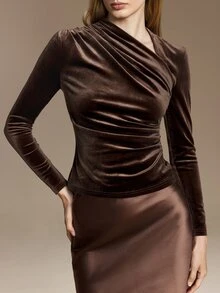 Ontre Asymmetrical Neck Ruched Velvet Tee - Coffee Brown - View 7