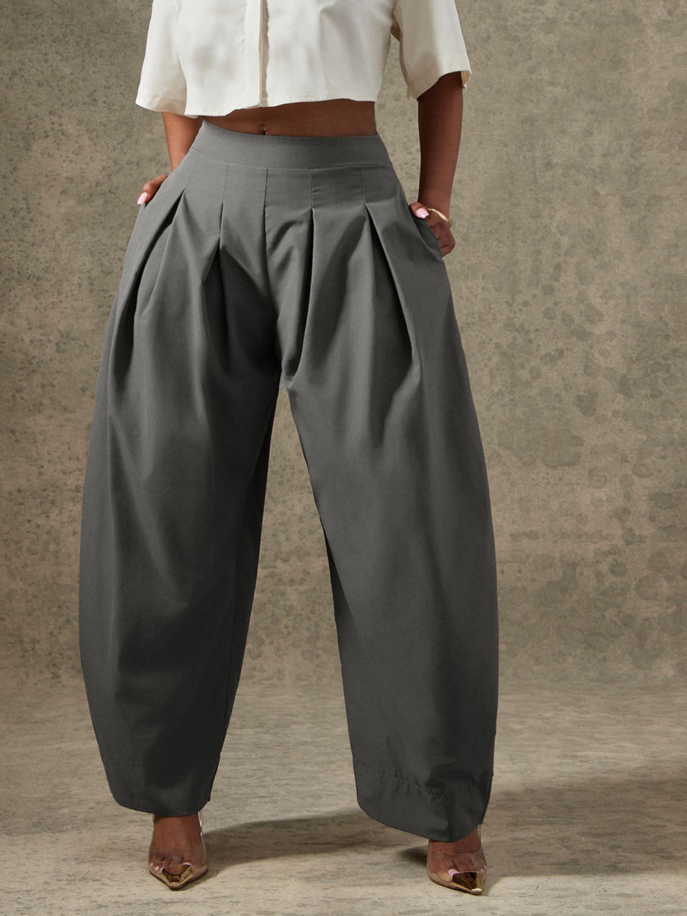 Vixey Solid Slant Pocket Fold Pleated Tapered Pants - Grey - View 1