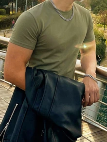 DAZY Men Solid Short Sleeve Round Neck Tee - Army Green - View 7