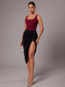 Silquee Solid Round Neck Tank Bodysuit - Red - View 7