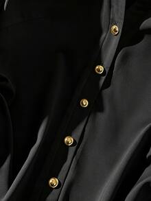 Resyla Chemise grande taille à cordon de serrage et boutons sur le devant - Noir - Voir 4