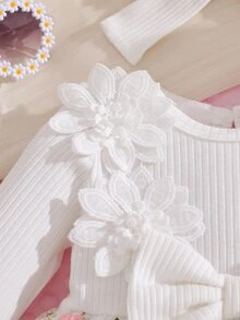 SHEIN 新生兒連身裙 - 白色 - 查看 10