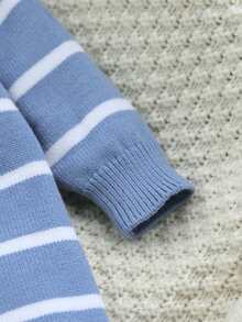SHEIN Vintaside Kids Baju Terusan Rajut Bayi Laki-laki Motif Garis-garis Beruang dengan Kancing Depan dan Tempelan Gambar Beruang - Biru - View 7