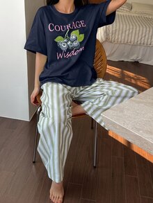 Livesso 藍莓字母圖案 T 恤與條紋長褲睡衣套裝 秋季款 - 藏蓝色 - 查看 6