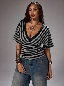 Rustia Camiseta de cuello pronunciado con estampado de rayas para tallas grandes - Gris Claro - Ver 6