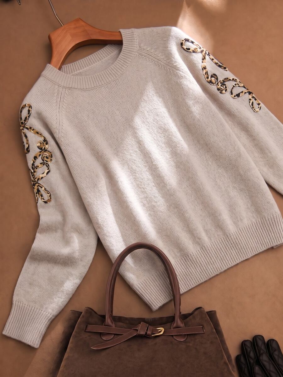 Elaquor Plus Size Applique Embroidered Round Neck Long Sleeve Fashion Pullover Sweater - Grey - View 1