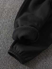 SHEIN 小男孩字母拼接裝飾翻蓋口袋運動衫與運動長褲套裝 - 彩色 - 查看 7