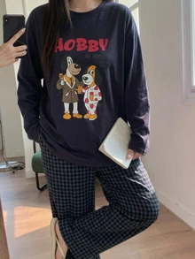 Dazy Plus 可愛卡通印花寬鬆短袖上衣與格紋長褲女款大尺碼家居服套裝 春夏睡衣套裝 - 藏蓝色 - 查看 2