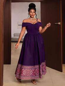 Maweii Gaun dengan Detail Lipatan dan Bahu Terbuka Ukuran Plus - Purple - View 5