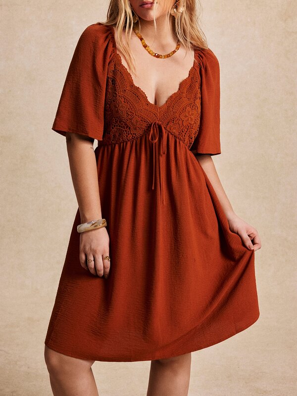 Écloséra Curve Women's Plus Size Solid Color Autumn Fashion V-Neck Hollow Lace Patchwork Bell Sleeve Elastic Waist Loose Hem Bohemian Style Vacation Mini Dress, Rust Brown