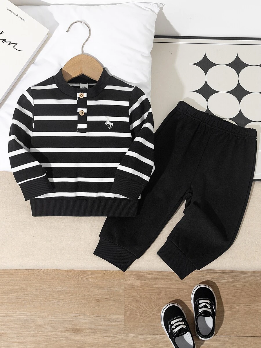 Boy's Spring Casual Striped Racing Style Black And White Color Scheme Sweatshirt And Pants Parent-Child Matching School Uniform - Black - View 1