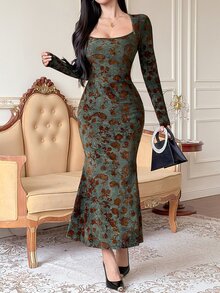 DAZY Gaun Midi Elegan Wanita Lengan Panjang Motif Kupu-kupu, Potongan Slim Fit, dan Hem Ekor Ikan untuk Musim Gugur - Hijau Tentara - View 3