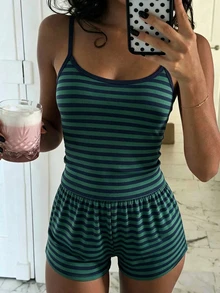 Franclia 女款休閒條紋細肩帶上衣與短褲度假兩件套 - 綠色 - 查看 6
