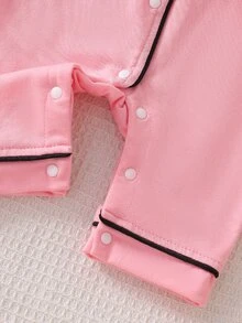 SHEIN Newborn Baby Embroidery Heart Pattern Contrast Piping Pajama Jumpsuit - Pink - View 5