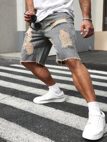 Manfinity Homme Men Plus Ripped Frayed Raw Hem Denim Shorts - Light Wash - View 4