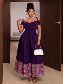 Maweii Gaun dengan Detail Lipatan dan Bahu Terbuka Ukuran Plus - Purple - View 2