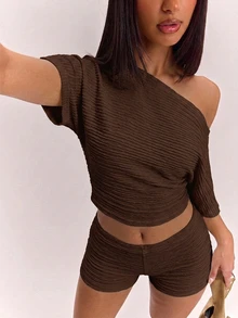 SHEIN BAE 純色不對稱領口短版T恤與短褲套裝 - 棕色 - 查看 4