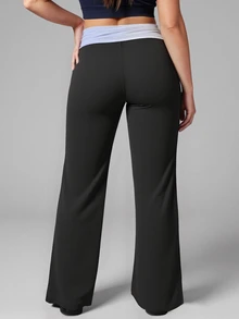 SHEIN Core Rhythm Celana Olahraga Plus Size Kontras Kerut Pinggang Lebar Kaki Flare Gaya Kawaii untuk Gym Hitam dan Putih Musim Dingin - Hitam dan Putih - View 2