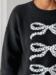 Elenzga Plus Bow Pattern Drop Shoulder Sweater - Hitam dan Putih - View 7